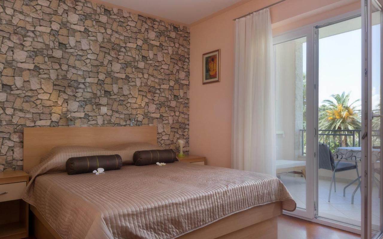Villa Alesa Tučepi Eksteriør bilde